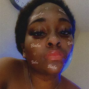 Meet your Posher, Monique